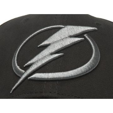 Бейсболка Tampa Bay Lightning Бейсболка Tampa Bay Lightning