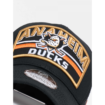 Бейсболка Anaheim Ducks Бейсболка Anaheim Ducks