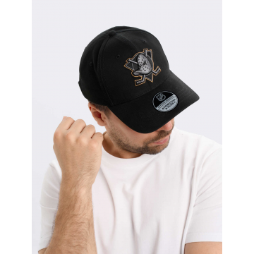 Бейсболка Anaheim Ducks Бейсболка Anaheim Ducks